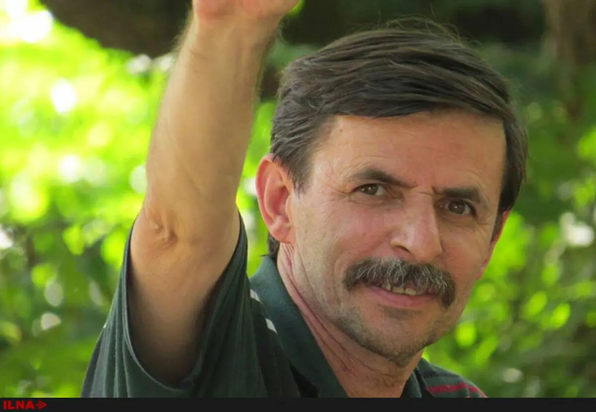 یک فعال صنفی معلمان به مرخصی آمد