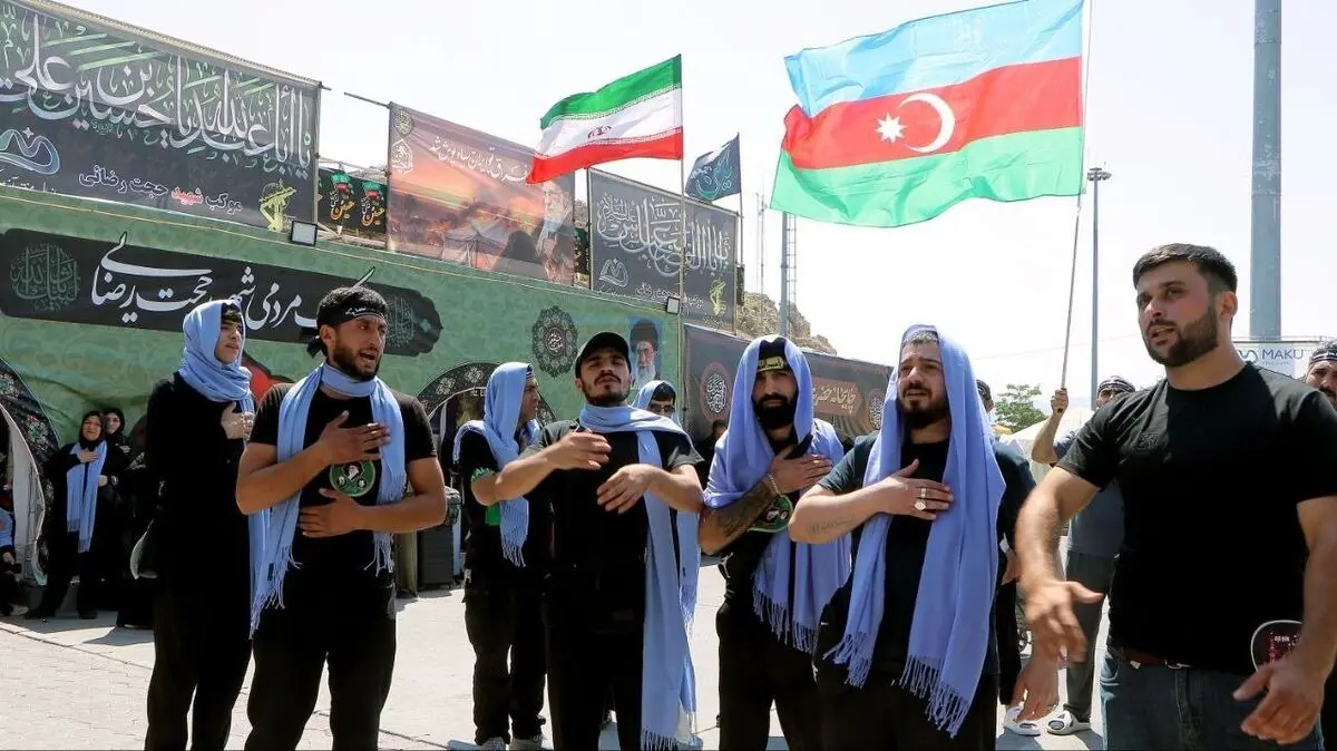 راه اندازی ۴گیت ورود و خروج برای تردد زائران خارجی در مرز بازرگان/۳۰۰۰زائر اربعین حسینی از مرز راهی کربلا شدند