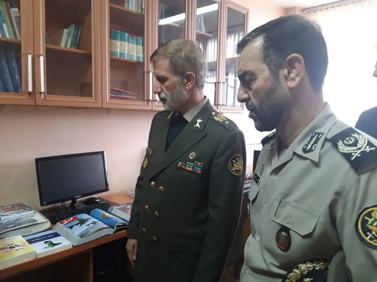 امیر حاتمی از بخش‌های مختلف رسانه‌ای ارتش بازدید کرد