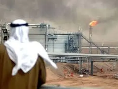 عربستان قیمت نفت خود را کاهش داد