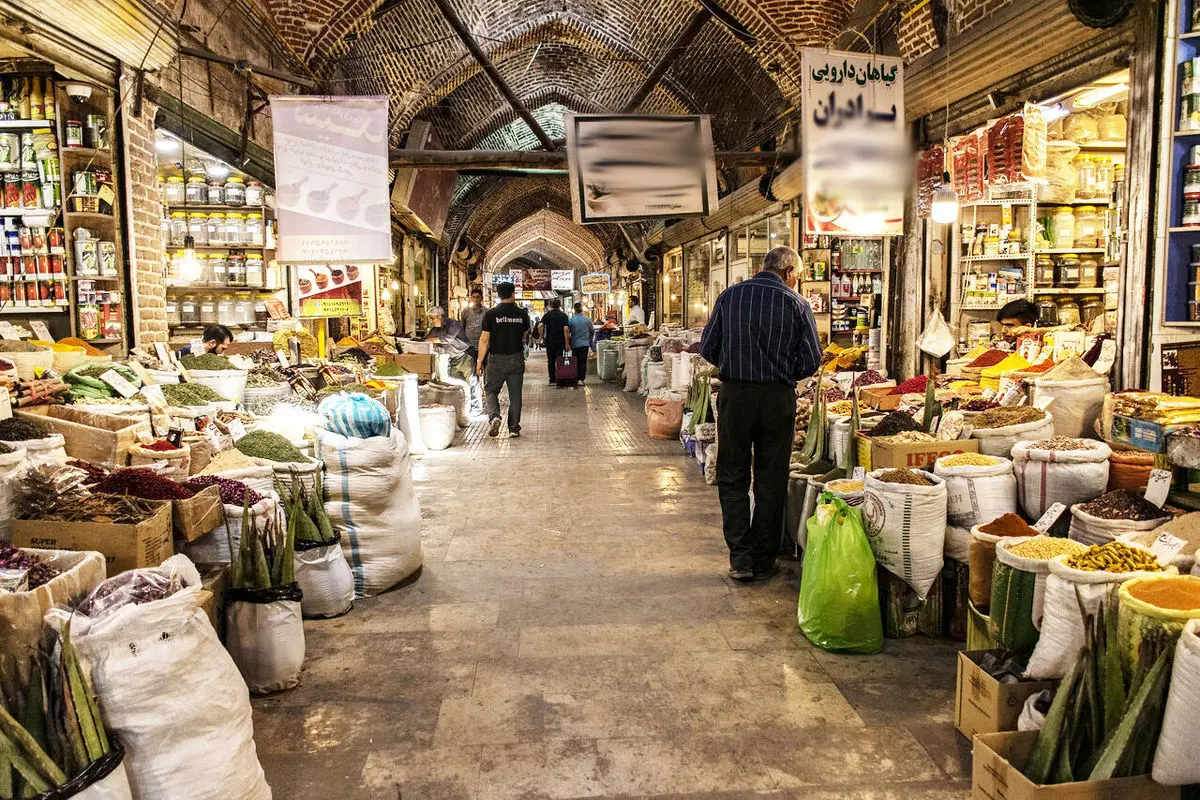 مشکلات مرمت بازار تاریخی اردبیل برطرف می‌شود