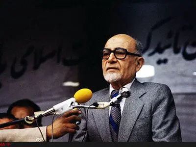 علی ملاقلی‌پور مستند مهندس بازرگان را می‌سازد