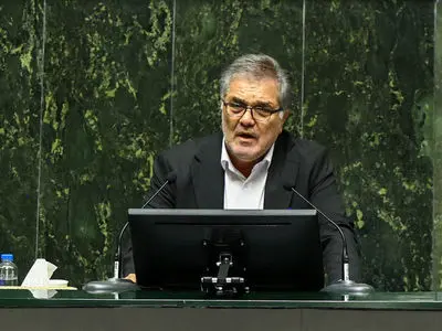 در برخی استان‌ها درخواست تعلیق تشکیل کلاس‌ها را داده‌ایم/ باید در مدارس و پادگان‌ها از گسترش شیوع آنفولانزا جلوگیری شود