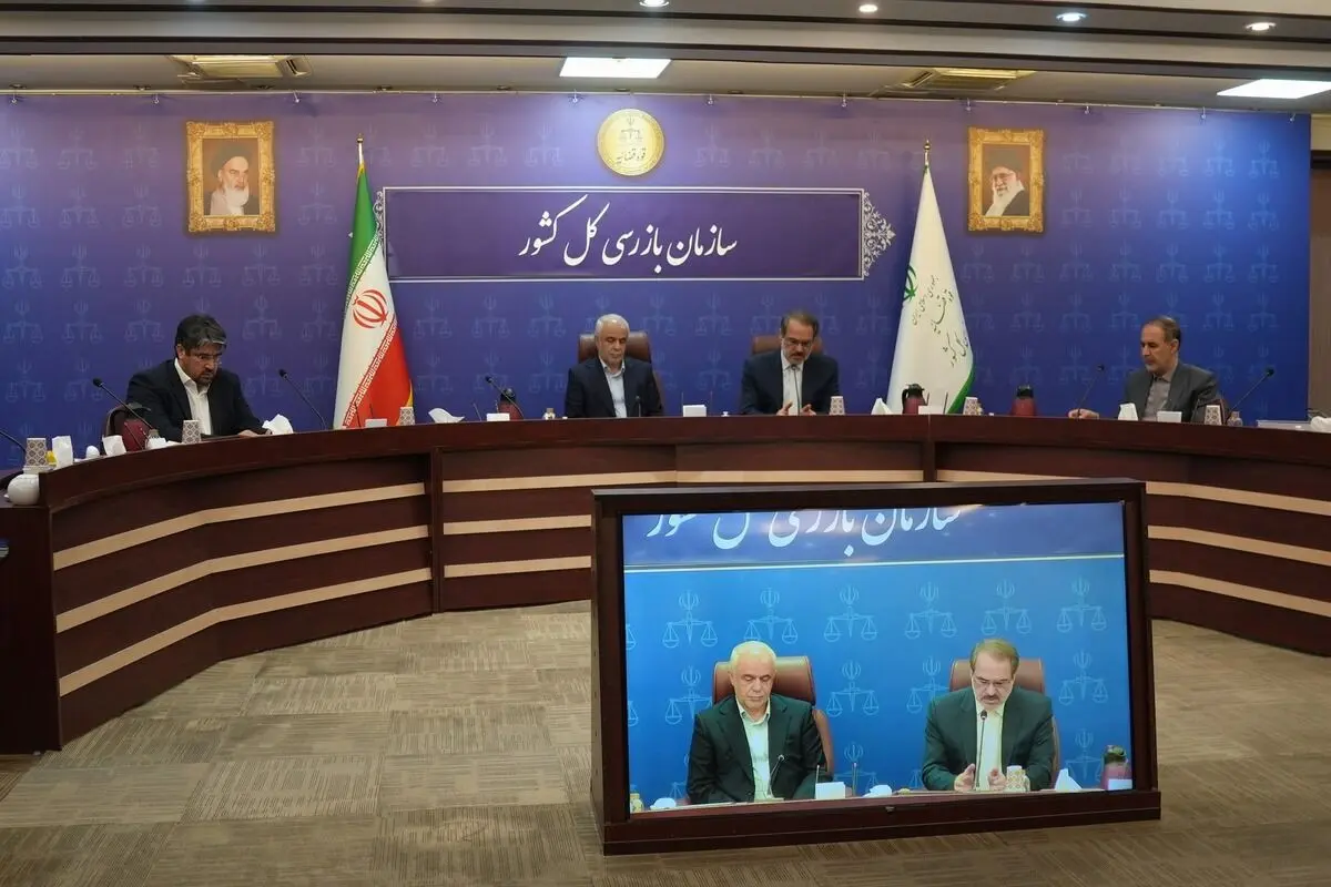 همه دستگاه‌های اجرایی خدمت به ایثارگران را در صدر اولویت‌های کاری خود قرار دهند