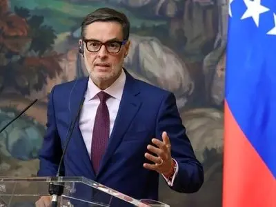 فرستاده دولت ونزوئلا به آمریکا می‌رود