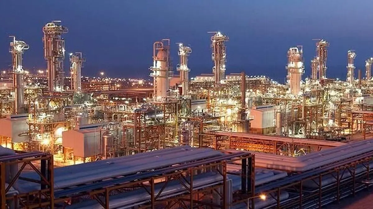 کمیته راهبردی بازسازی پالایشگاه‌های آسیب‌دیده پارس جنوبی تشکیل شد