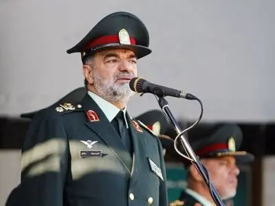 شهدا منبع نور، امید و استواری ملت ایران هستند