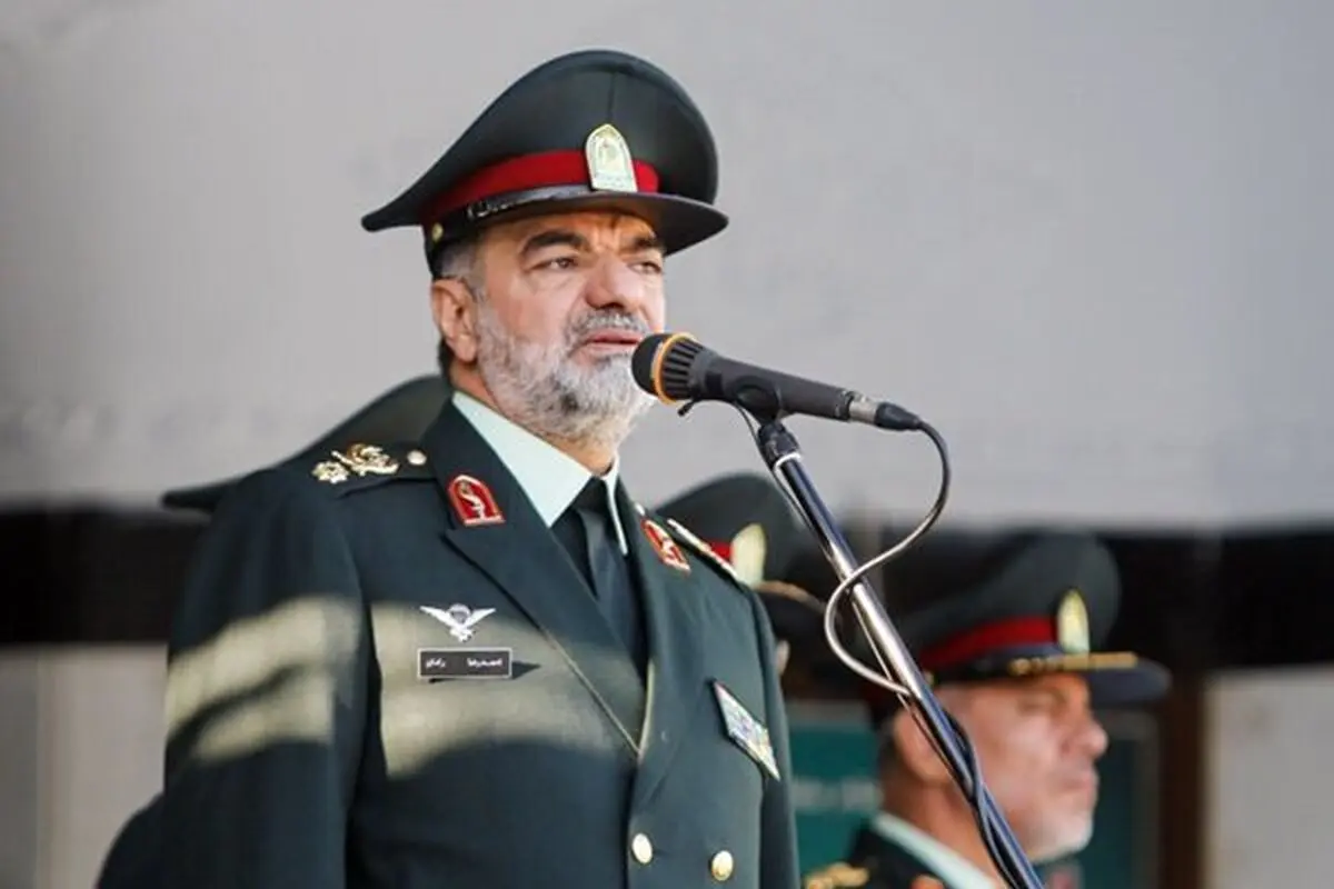 شهدا منبع نور، امید و استواری ملت ایران هستند