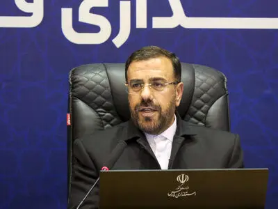 قانون کار باید بدون تنازل اجرا شود/ فارس در شرایط کنونی نقش راهبردی در جنوب کشور دارد