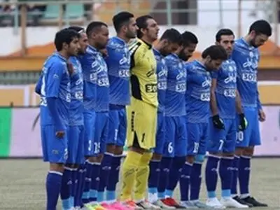 سه استقلالی خط خوردند