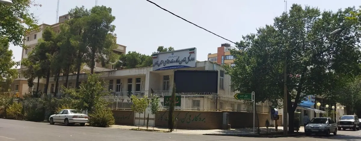 فارس؛ سکوی پرش مبتدیان /برخی مدیران منتصب از حداقل‌ها هم برخوردار نیستند/ احتمال تذکر نمایندگان فارس به وزیر کار 