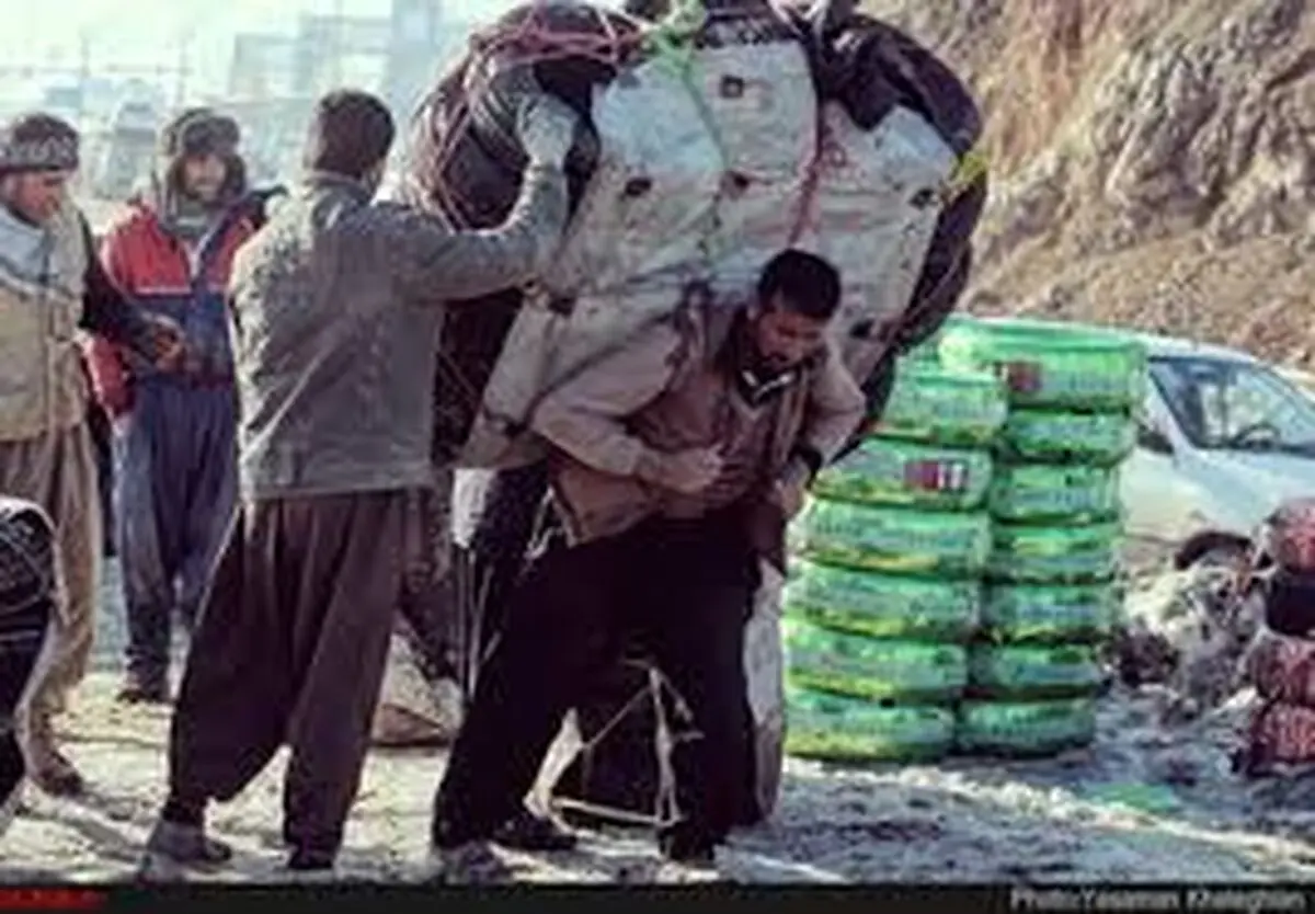 بحث بیمه کوله‌بری منتقی است/ آیین‌نامه جدید توجیهی برای قاچاقچیان باقی نگذاشته است