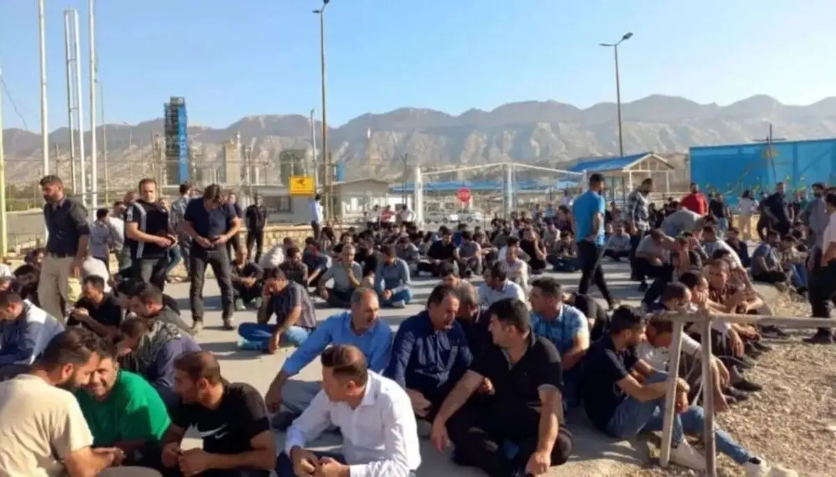 انتظار ۱۷ ماهه کارگران بیکار شده ارغوان گستر/ آزمون هم فورمالیته بود!