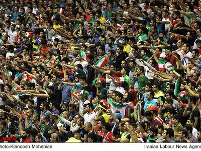پیام مدیر روابط عمومی فدراسیون والیبال آمریکا/ شرایط سالن آزادی را از هولت و مورفی بپرسید!