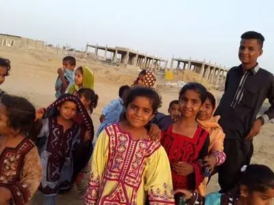 کمک ۱۵ میلیاردی به مددجویان بهزیستی در چابهار و قصرقند/ از خرید اقلام اساسی تا تکمیل مسکن