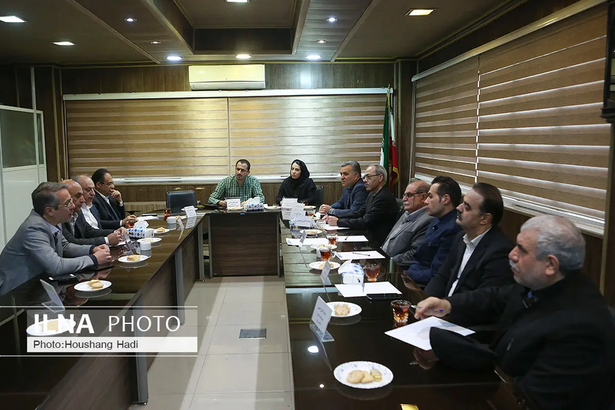 تولیدکنندگان ما اسیر حقوق‌بگیرهای دولتی شده‌اند/ بخش خصوصی به دلیل پرداخت هزینه‎های بخش دولتی در حال نابودی است/ عدم نظارت بر کیفیت تولید داخل مهمترین مشکل این صنعت است