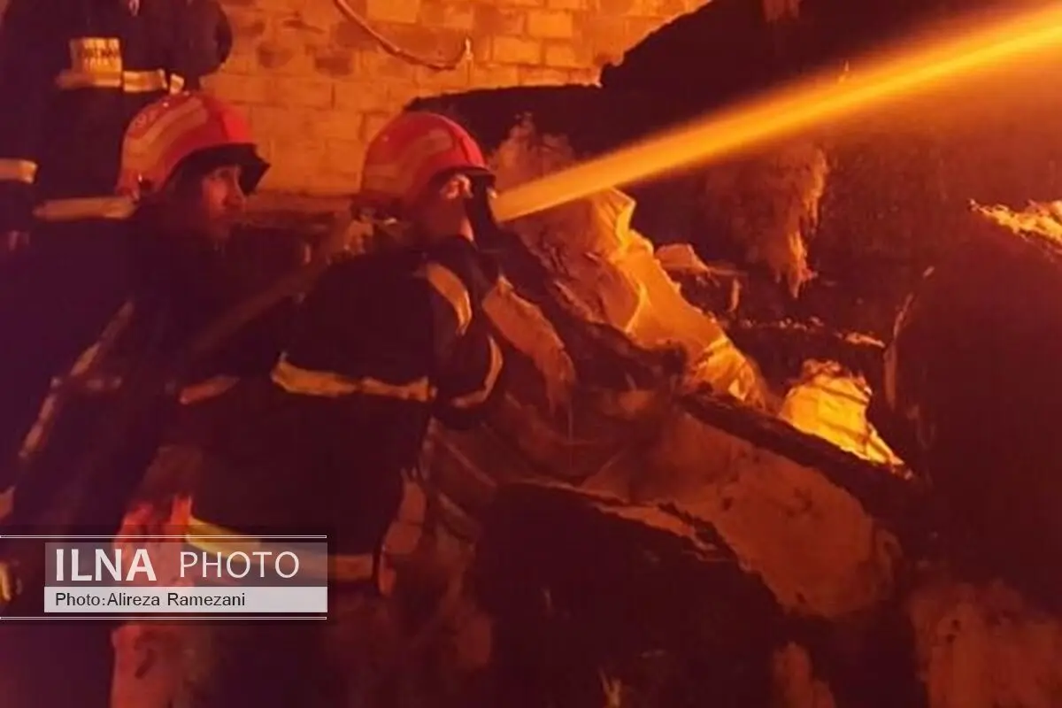 حریق انبار یک شرکت ریسندگی در جاده آمل ـ بابل 