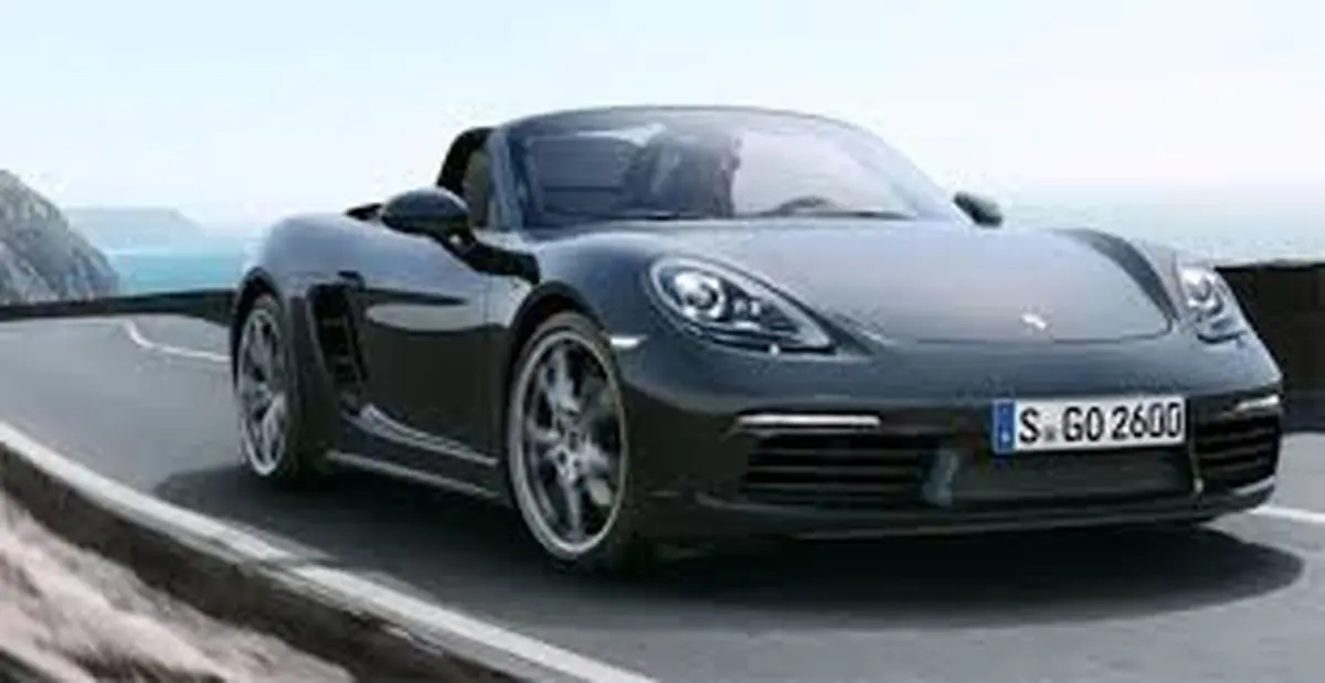 از پیرزن پورشه‌سوار تا ۲۵۰ کارتن‌خواب میلیاردر