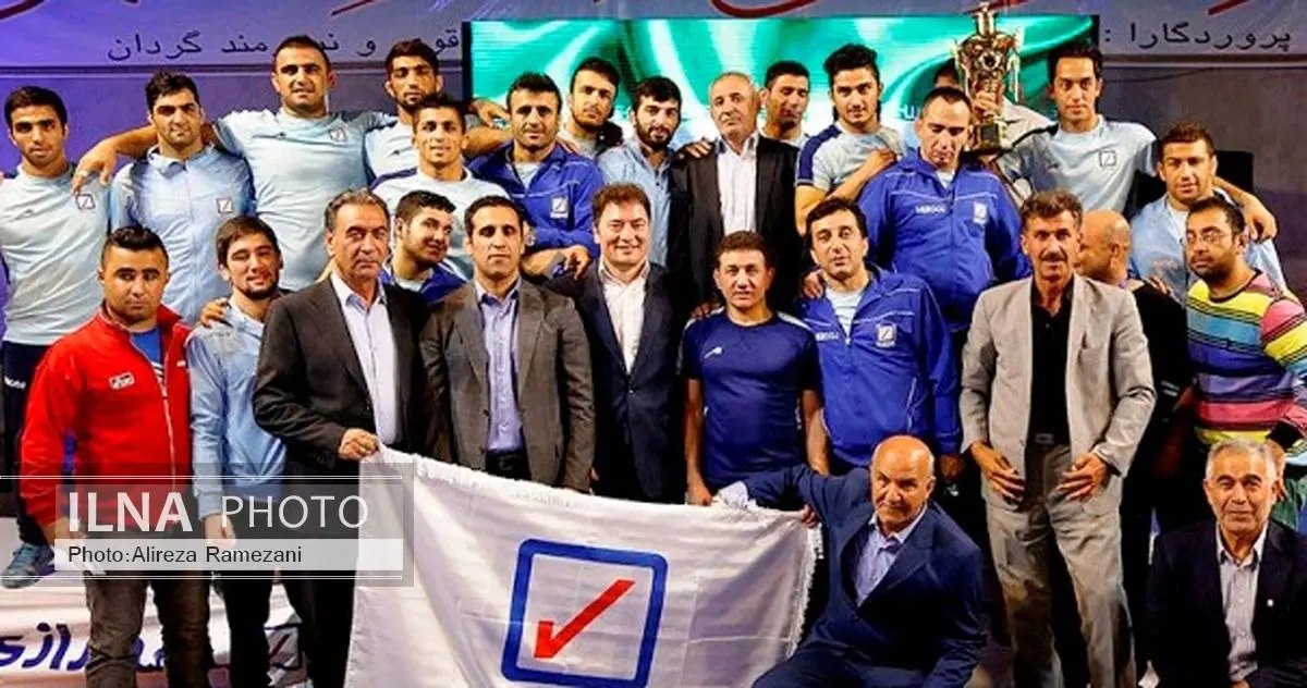هدف اصلی ما قهرمانی در جهان است/ از قهرمانان کشتی حمایت میکنیم