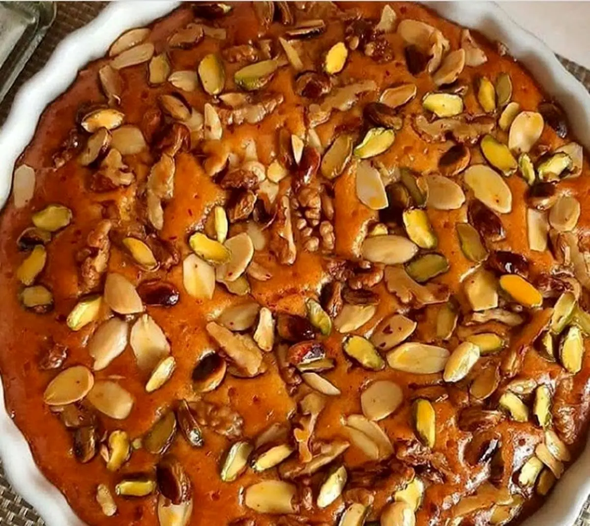 طرز تهیه کیک آجیلی