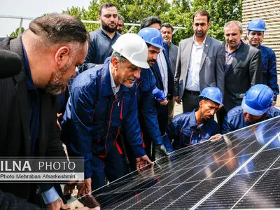 نصب پنل های خورشیدی در سالن اجلاس سران