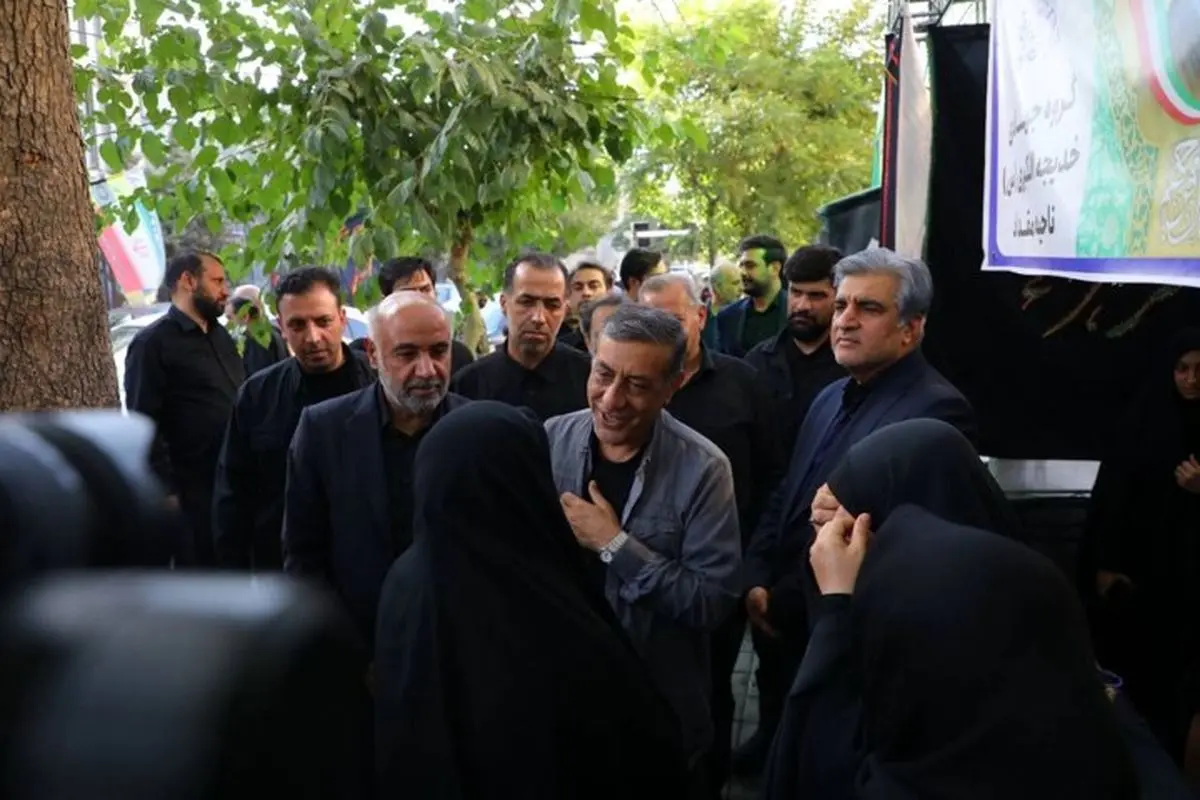 بازدید معاون رئیس جمهور و وزیر کار از مواکب وزارت کار و سازمان تامین اجتماعی