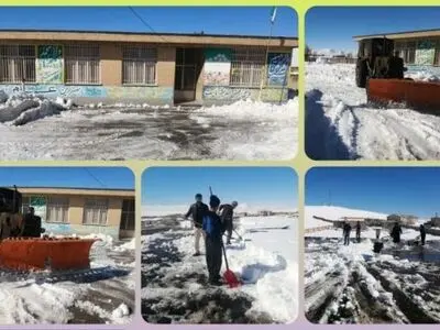 با همت جهادگران مراکز آموزشی کوهرنگ برف روبی شد