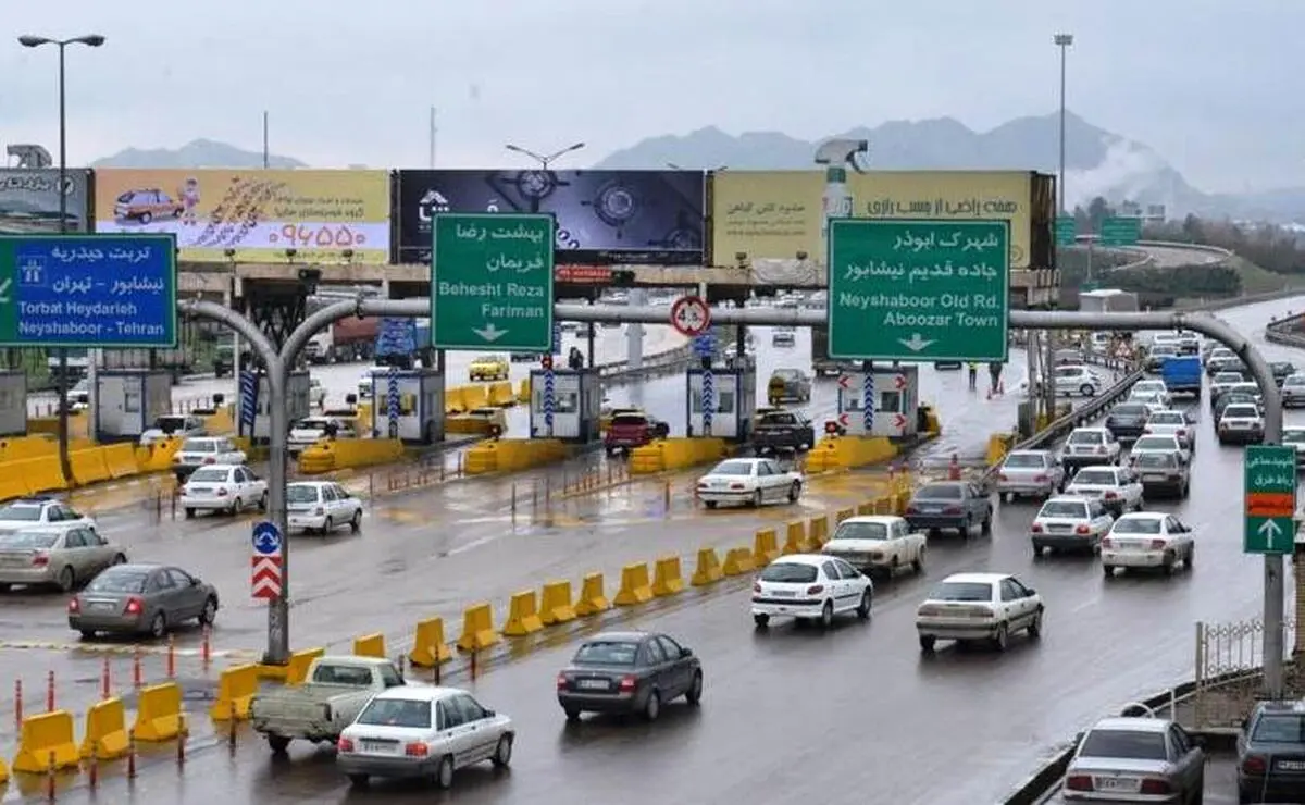ترافیک پرحجم در ورودی و خروجی مشهد/ اجرای طرح محدودیت ورود خودروها به خراسان رضوی آغاز شد