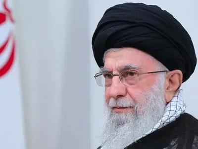 لمناسبة حلول شهر رمضان المبارک.. حفل تلاوة القرآن الکریم بحضور قائد الثورة عبر الفیدیو 