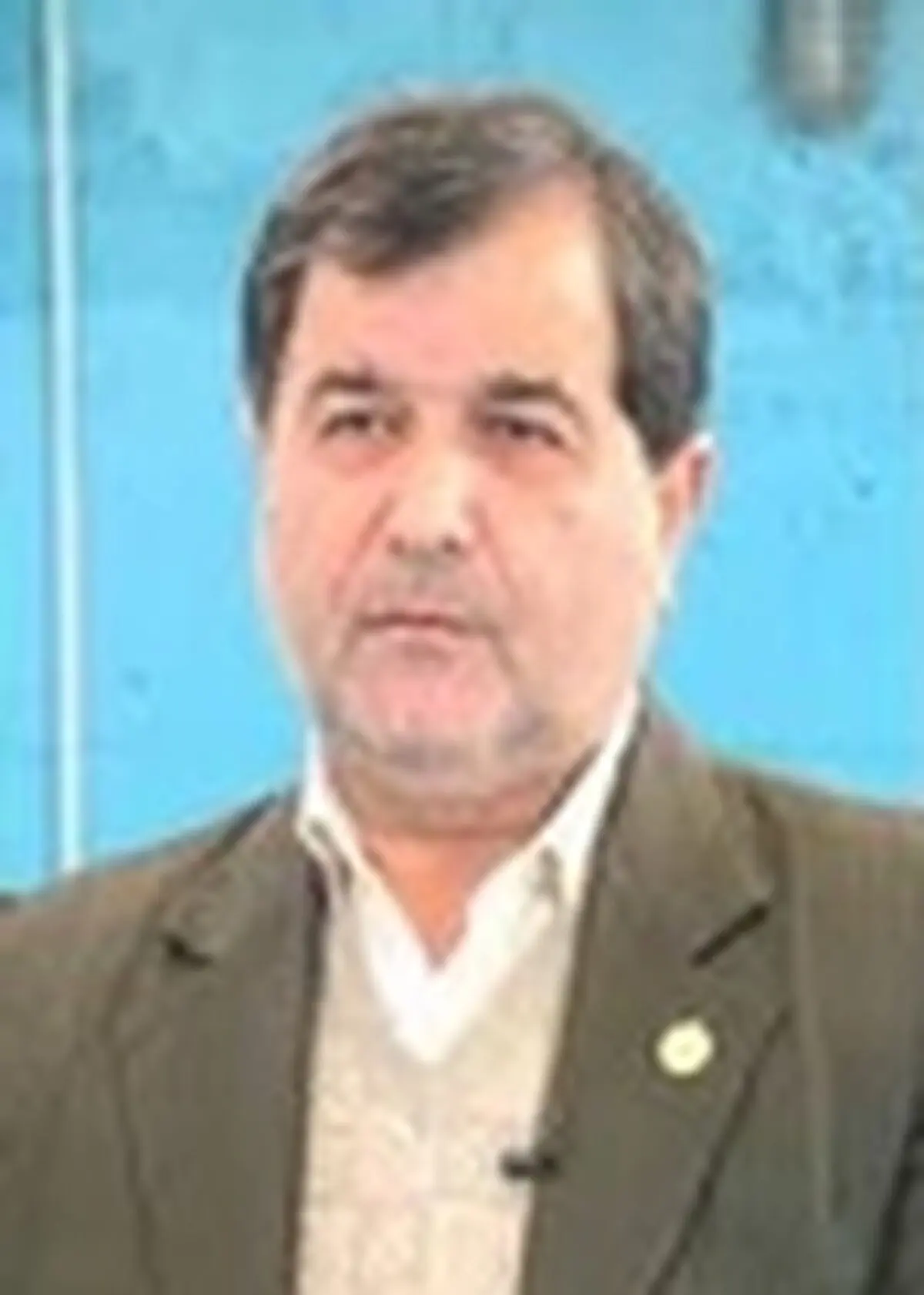 صاحبان انشعابات غیرمجاز آب شرب مراحل قانونی دریافت کنتور را طی کنند