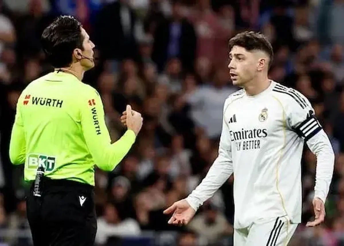 انتقاد از داوری در دربی مادرید؛ صحنه جنجالی والورده خبرساز شد