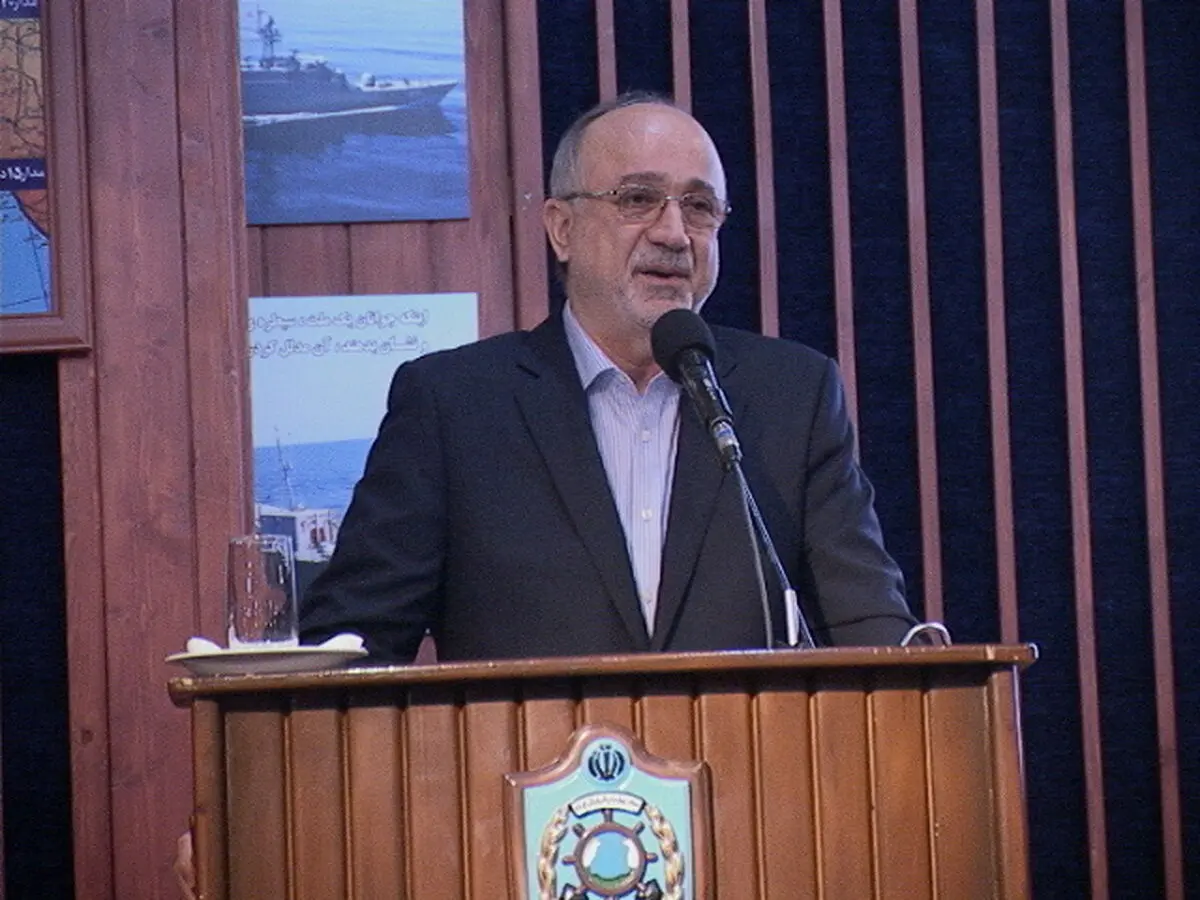 حضور موثر اقتصادی کشور در دریا با اقتدار نیروی دریایی شکل می‌گیرد