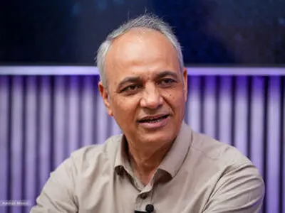 زیدآبادی: دولت نتانیاهو در آستانه سقوط قرار گرفته/ نفتالی بنت بالاترین شانس را دارد/ بنت در مورد ایران نرم تر از نتانیاهو نیست