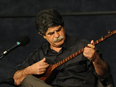 «کرمانشاه» به عنوان شهر «تنبور» انتخاب شود/هر جا «یارسان» هست منشا آن «دالاهو» است