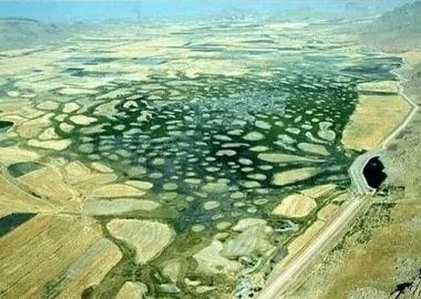 خشک شدن تالاب هشیلان زنگ خطر گرد و غبار در کرمانشاه را به صدا درمی‌آورد