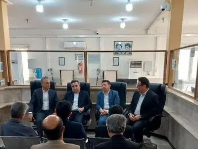 بازدید رئیس سازمان ثبت اسناد و املاک کشور از فعالیت‌های ثبتی شهرستان کنگان