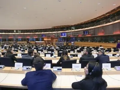 البرلمان الاوروبی یدرس آلیة تنفیذ الاتفاق النووی فی حال انسحاب امیرکا 