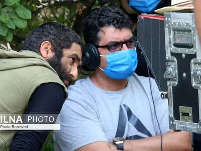 تنها در سینما و فوتبال از اهل آن در راس امور استفاده نمی‌شود/ شمقدری هرگز دو دوزه بازی نکرد/ در سینمای ایران هرکس هر کار دلش بخواهد انجام می‌دهد/ 
خوشحالم که سلفی با دموکراسی در جشنواره‌ اکران نشد