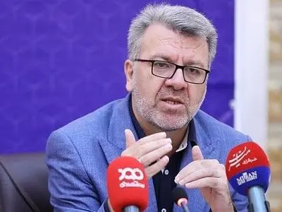واکنش مدیرعامل مترو به شایعات اخیر درباره مهاجرت خود و خانواده‌اش 