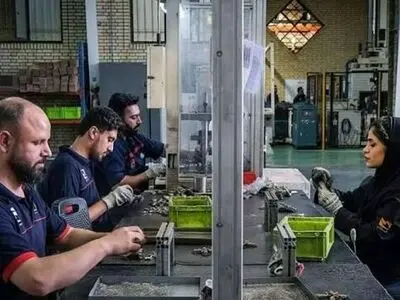 چرا گره‌کور تبدیل وضعیت نیروهای شرکتی باز نمی‌شود؟/ خطر بازتولید «ژن خوب»!