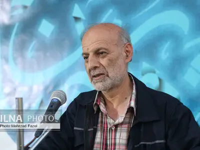 انتقاد از نحوه پوشش خبری تبعات حذف ارز ۴۲۰۰ در صداوسیما