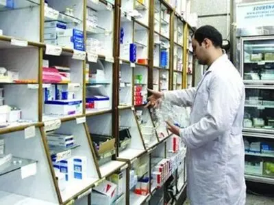 اگر تعداد مبتلایان به کرونا  افزایش پیدا نکند کمبود دارو نداریم