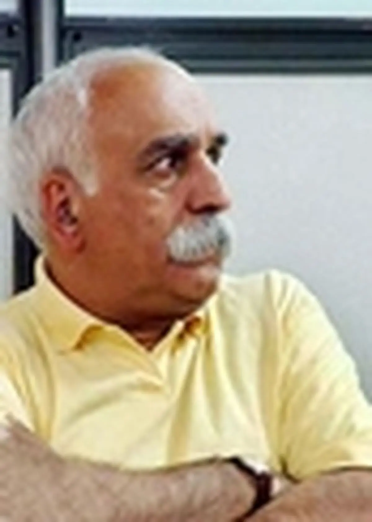 شبکه‌های اجتماعی شعر زرد را رواج دادند