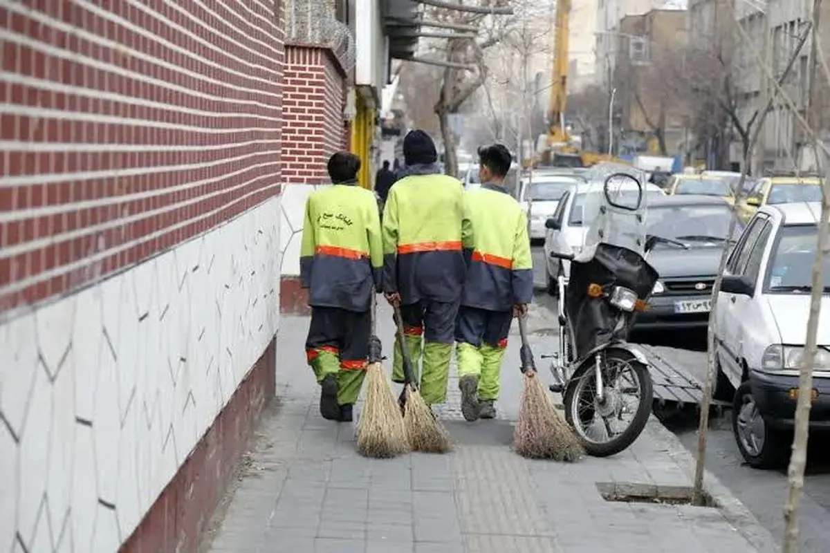 رنج‌های کارگران شهرداری چابهار در روزهای موشک‌باران/ نه حق جنگ می‌گیریم نه اضافه‌کار