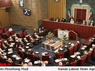 پانزدهمین اجلاس مجلس خبرگان رهبری آغاز شد