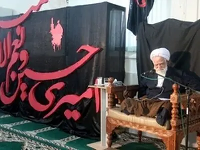 عاشورا میدان عقلانیت همراه با عشق بود