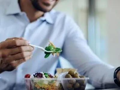 همیشه احساس گرسنگی دارید؟ این مواد غذایی را بخورید