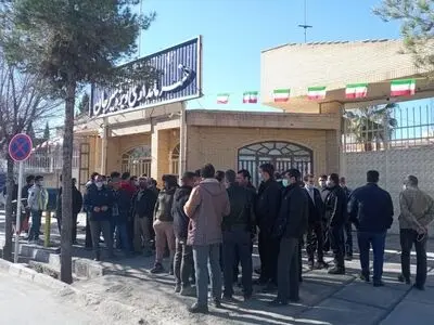 درخواست دوباره کارگران روغن نباتی «نینا» برای بازگشایی کارخانه و وصول معوقات مزدی