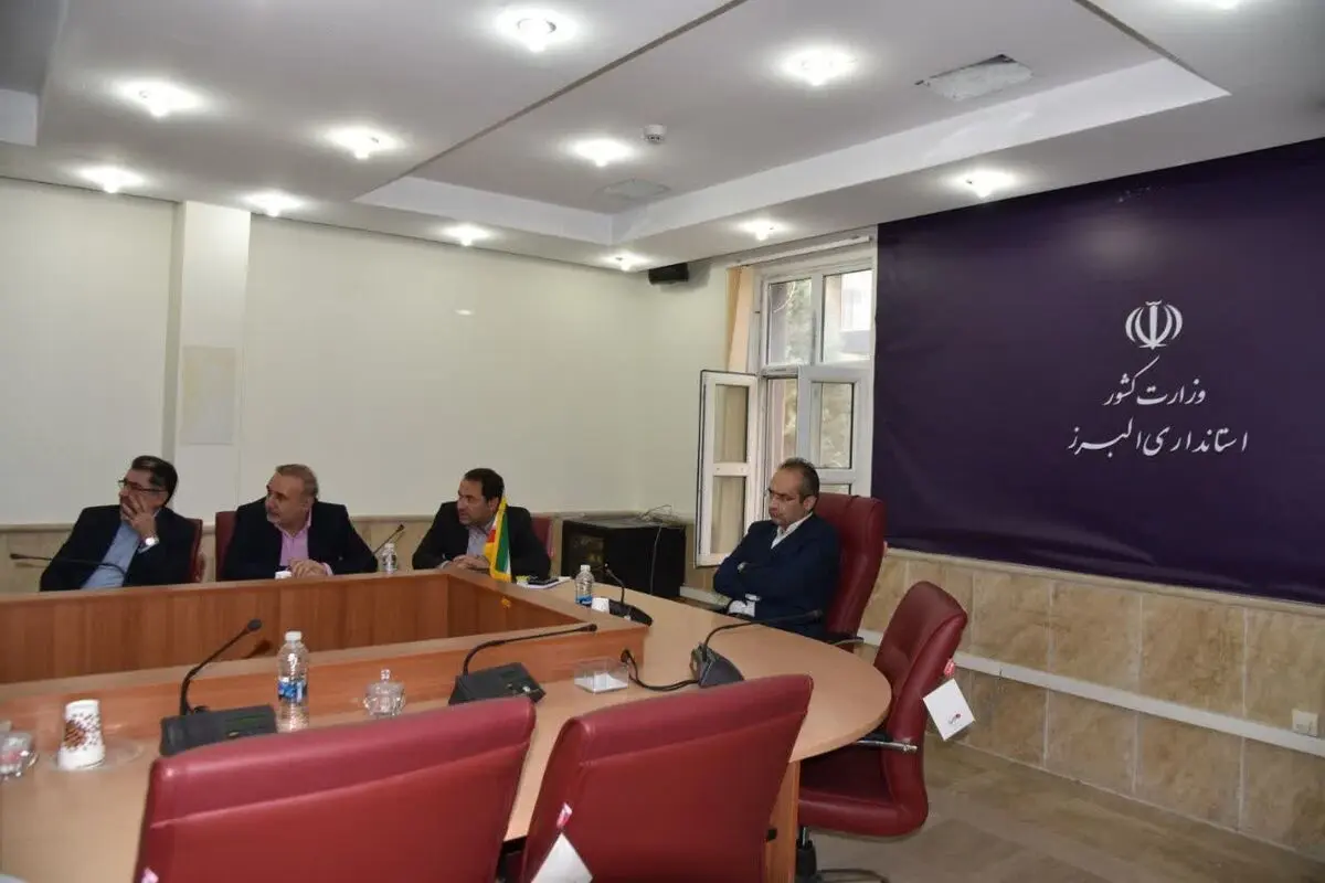 صدور مجوز بی نام راهکاری برای ورود بی دغدغه سرمایه گذاران و حذف بروکراسی اداری