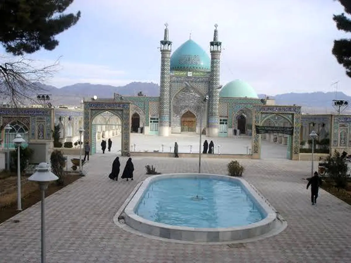 ۵۱ بقعه متبرکه در گلستان میزبان  خانواده‌های جنگ‌زده و زائران در ایام نوروز هستند